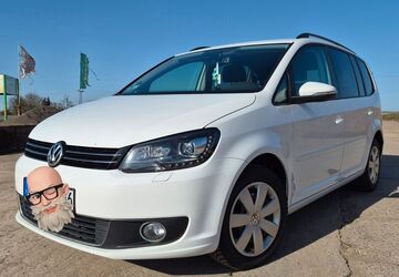 VW Touran 157.000 km 9.200 &euro; Nessetal 99869
