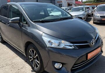 Toyota Verso 129.569 km 7.900 &euro; Erfurt 99086