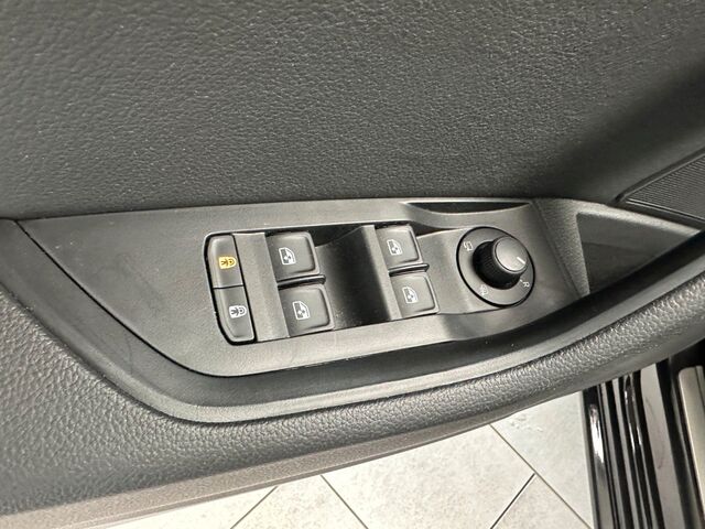 Skoda Superb 1.4 TSI iV DSG AMBITION COMBI Navi*LED* 92.870 km 19.980 &euro; Gebesee 99189