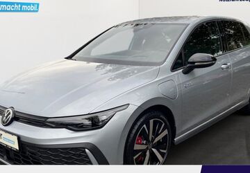 VW Golf 14.900 km 38.635 &euro; Erfurt 99098