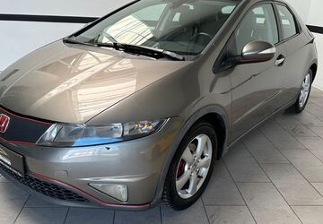 Honda Civic 266.415 km 2.050 &euro; Dachwig 99100