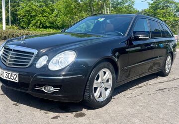 Mercedes-Benz E 320 449.000 km 5.200 &euro; Erfurt 99099