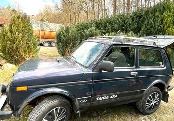 Lada Niva 103.000 km 3.900 &euro; Erfurt 99094