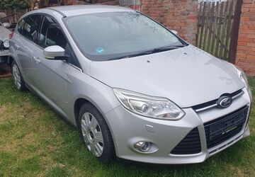 Ford Focus 83.000 km 6.700 &euro; Straußfurt 99634