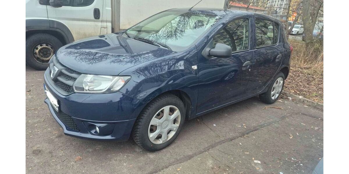 Dacia Sandero 83.000 km 4.700 &euro; Erfurt 99092