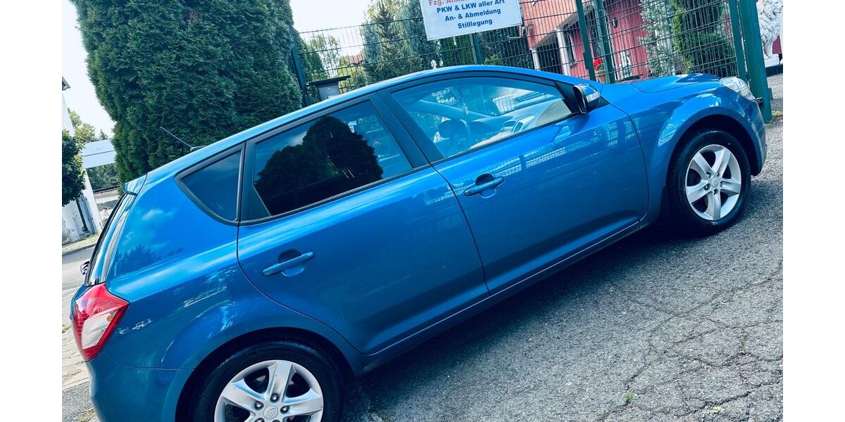 Kia ceed / Ceed 193.000 km 3.750 &euro; Gotha 99867