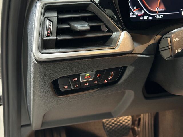 BMW 320 d Touring Advantage Aut Navi*Leder*LED*1.Han 81.294 km 25.980 &euro; Gebesee 99189