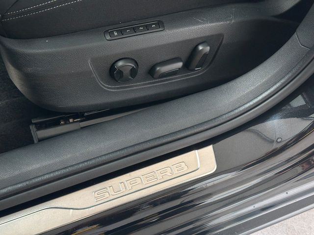 Skoda Superb 1.4 TSI iV DSG STYLE COMBI Navi*Standheiz 96.227 km 21.790 &euro; Gebesee 99189