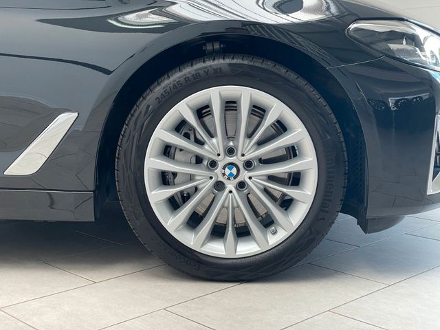 BMW 530 d Touring Aut. Luxury Line Navi*Leder*LED* 44.212 km 41.999 &euro; Gebesee 99189