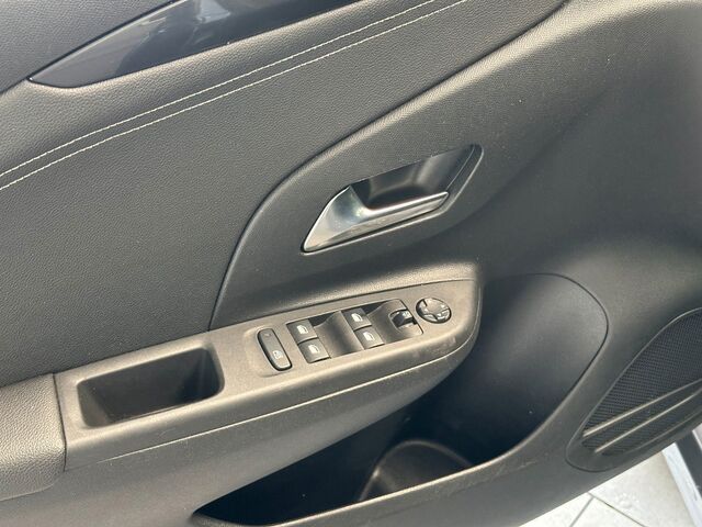 Opel Corsa e Elegance Navi*LED*Klimaaut*Sitzheiz.* 29.987 km 13.990 &euro; Gebesee 99189