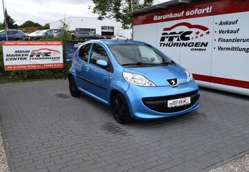 Peugeot 107 192.000 km 999 &euro; Erfurt 99099
