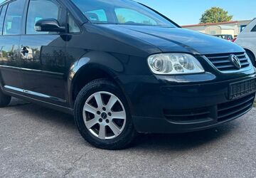 VW Touran 272.123 km 2.600 &euro; Erfurt 99089