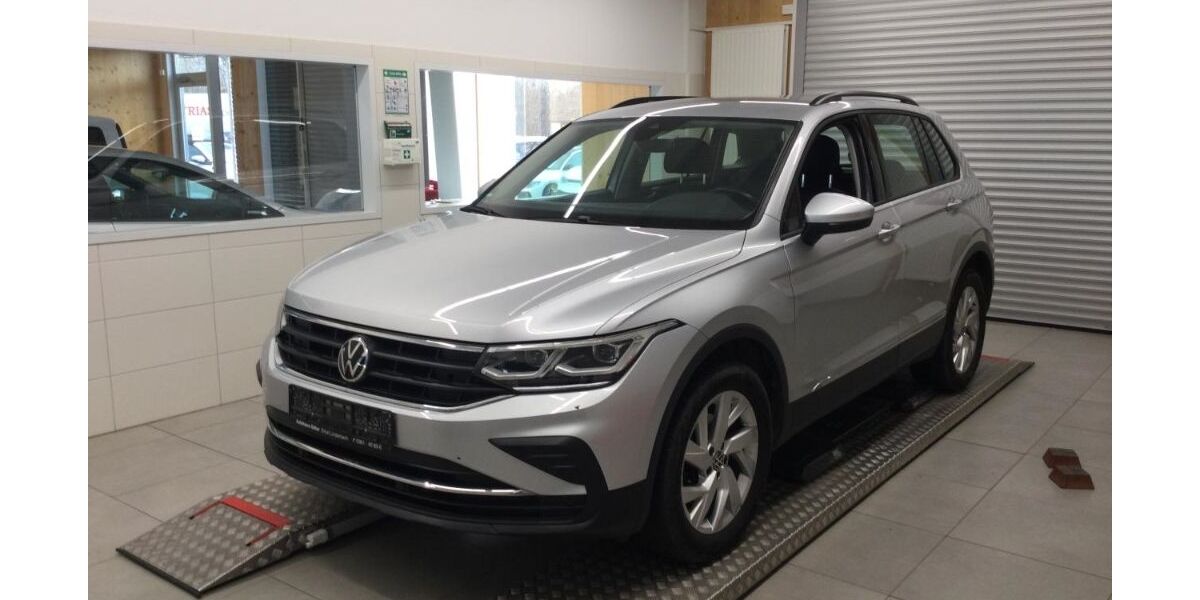 VW Tiguan 51.204 km 28.445 &euro; Erfurt 99098