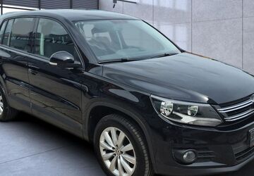 VW Tiguan 111.000 km 10.990 &euro; Erfurt 99086