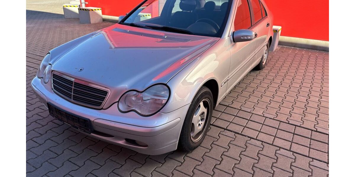 Mercedes-Benz C 180 150.000 km 950 &euro; Gotha 99867