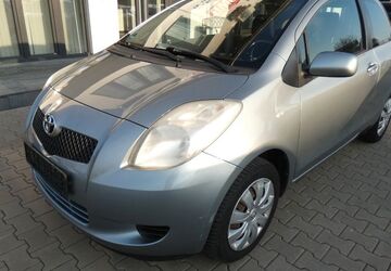 Toyota Yaris 149.000 km 1.490 &euro; Erfurt 99087