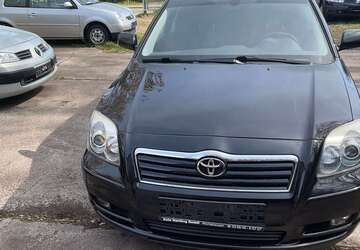 Toyota Avensis 185.000 km 2.850 &euro; Erfurt 99085