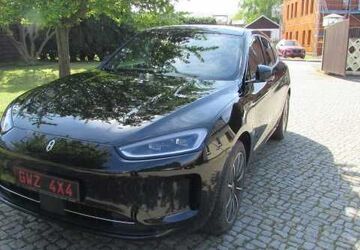 DFSK Seres 5 10.950 km 33.900 &euro; Großfahner 99100