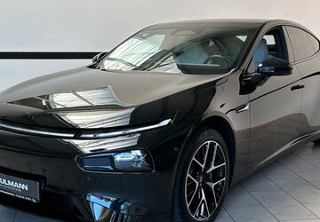 XPeng P7 19.315 km 35.790 &euro; Dachwig 99100