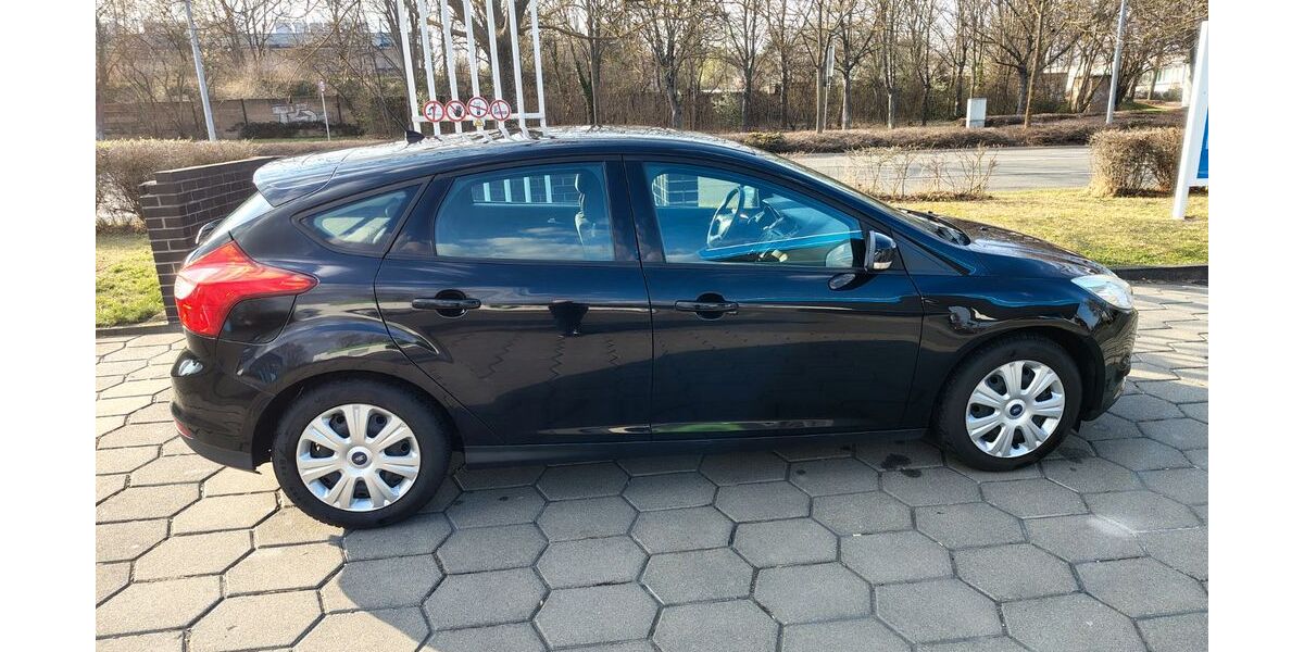 Ford Focus 164.000 km 5.200 &euro; Erfurt 99099