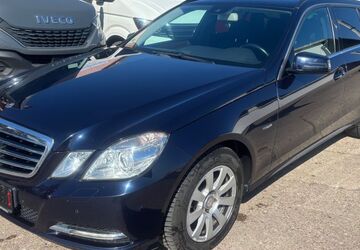 Mercedes-Benz E 220 246.000 km 9.900 &euro; Kölleda 99625