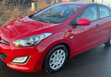 Hyundai i30 122.000 km 5.450 &euro; Dachwig 99100