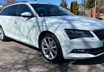 Skoda Superb 219.900 km 11.900 &euro; Erfurt 99085
