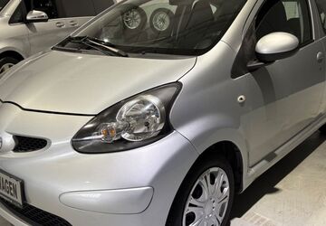 Toyota Aygo (X) 123.112 km 2.500 &euro; Erfurt 99085