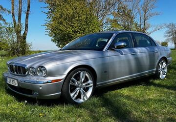 Jaguar XJ8 169.000 km 22.500 &euro; Erfurt 99084
