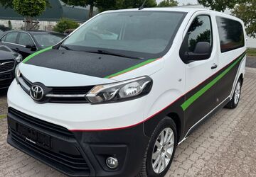 Toyota Proace (Verso) 142.500 km 7.350 &euro; Gotha 99867