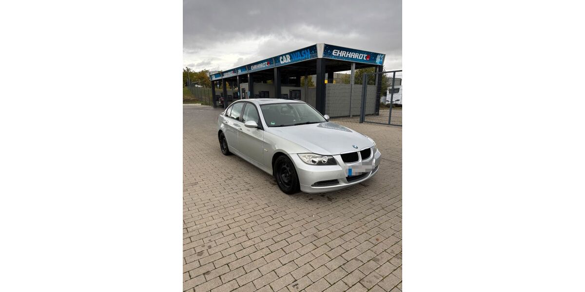 BMW 318 175.000 km 5.200 &euro; Weimar 99423