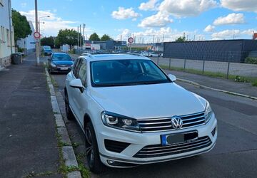 VW Touareg 238.795 km 17.999 &euro; Erfurt 99099