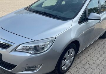 Opel Astra 218.399 km 2.690 &euro; Erfurt-Urbich 99098