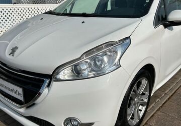 Peugeot 208 110.000 km 5.900 &euro; Orlishausen 99610