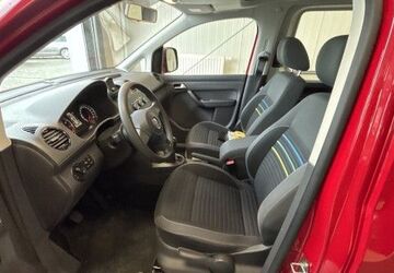 VW Caddy 154.100 km 9.599 &euro; Erfurt 99092