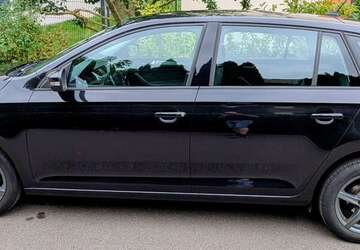 Skoda Rapid/Spaceback 81.600 km 9.600 &euro; Erfurt, Stadt 99089