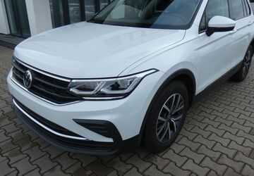 VW Tiguan 54.000 km 18.490 &euro; Erfurt 99087