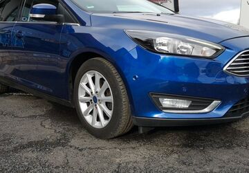 Ford Focus 150.000 km 7.990 &euro; Stadtilm OT Dienstedt 99326