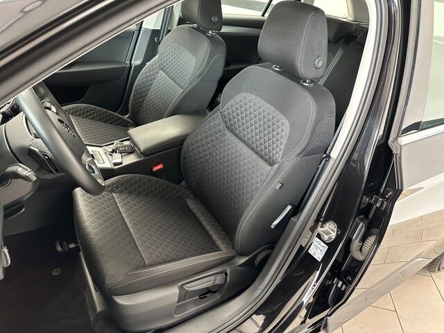 Skoda Superb 1.4 TSI iV DSG AMBITION COMBI Navi*LED* 92.870 km 19.980 &euro; Gebesee 99189