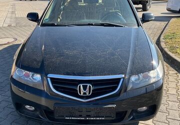 Honda Accord 297.761 km 2.200 &euro; Erfurt 99085