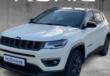 Jeep Compass 30.177 km 24.996 &euro; Nohra 99428