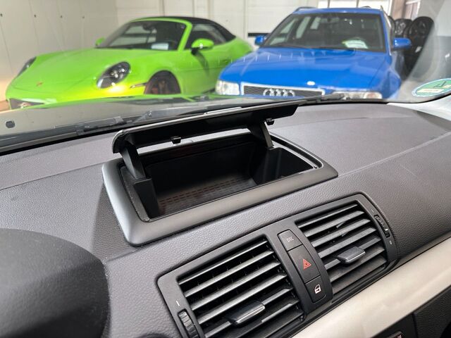 BMW 118 i Advantage Efficient Klimaaut.*Sitzheiz.*Al 177.385 km 3.900 &euro; Gebesee 99189