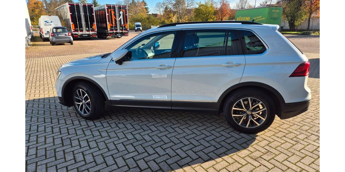 VW Tiguan 65.000 km 17.800 &euro; Erfurt 99092