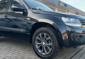 Suzuki Grand Vitara 228.900 km 8.499 &euro; Ichtershausen 99334