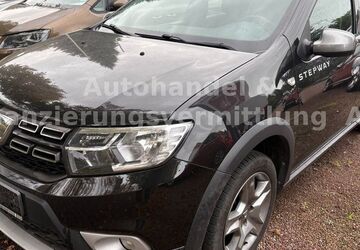 Dacia Sandero 109.726 km 7.900 &euro; Erfurt-Linderbach 99098