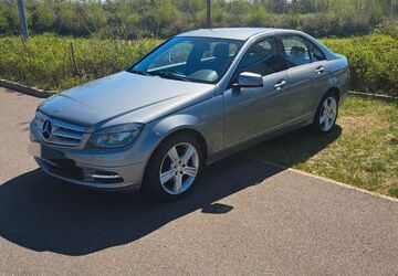 Mercedes-Benz C 180 147.000 km 7.500 &euro; Erfurt 99084