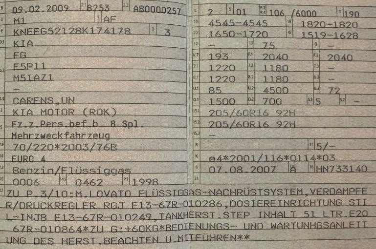 Kia Carens III 274.000 km 3.200 &euro; Gotha 99867